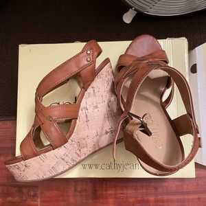 Platform Sandals in caramel